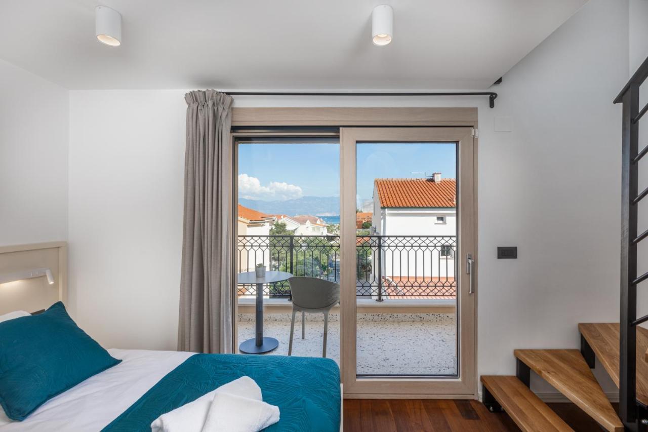 Vila Iris Baska Exterior photo