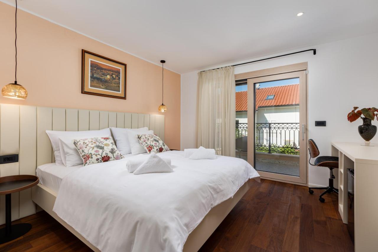 Vila Iris Baska Exterior photo